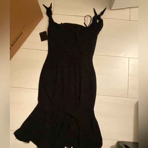 Bebe black dress size 4 - Picture 2 of 4